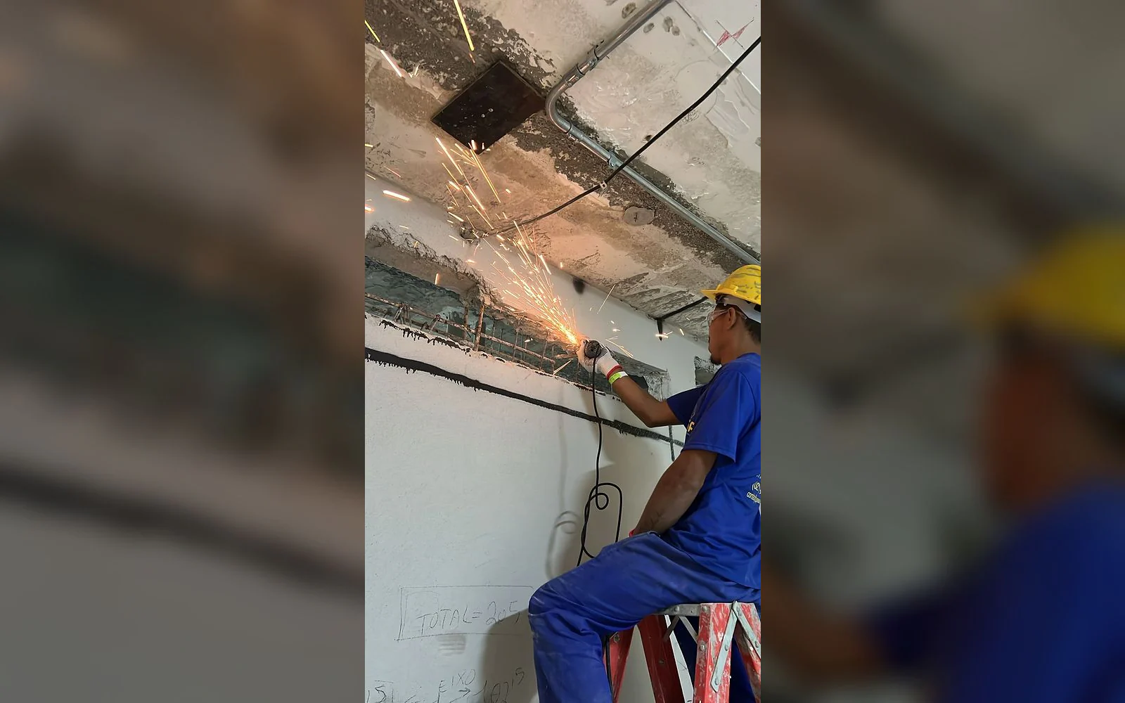 Registro 10 da equipe e dos serviços da LSA na obra de Copacabana Palace.