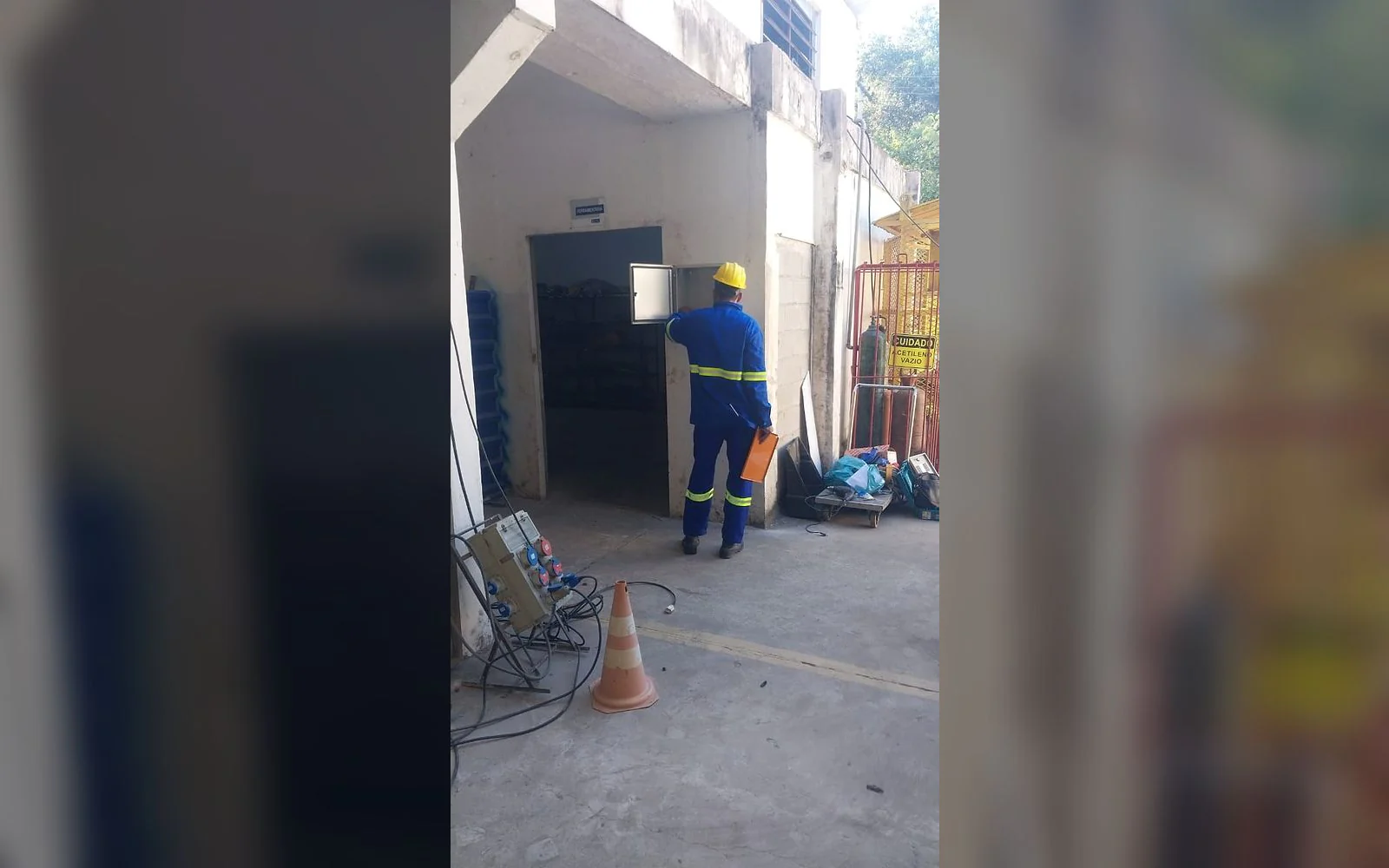 Registro 2 da equipe e dos serviços da LSA na obra de Andrade Gutierrez.