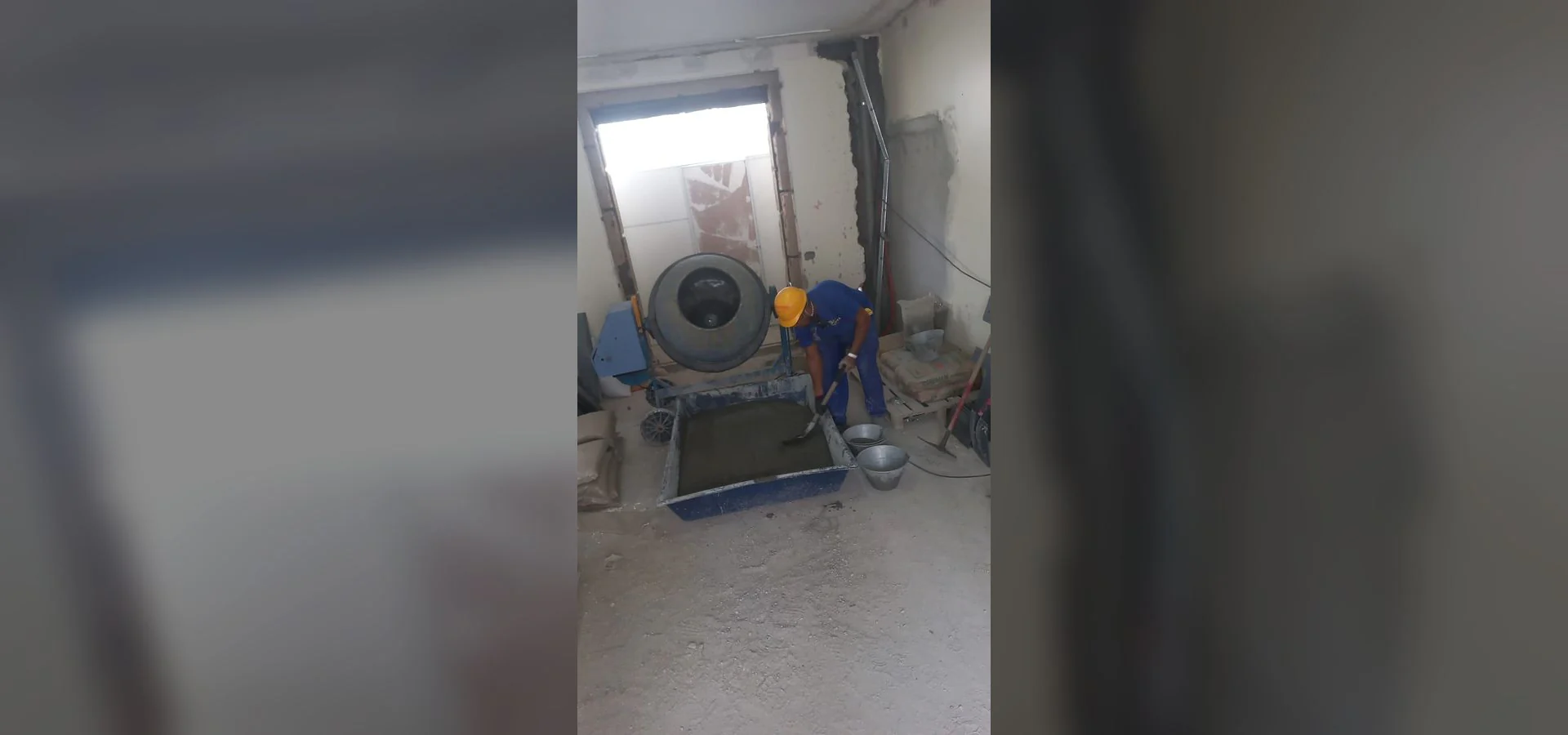 Equipe e serviço da LSA em atividade de recuperação de concreto aparente.